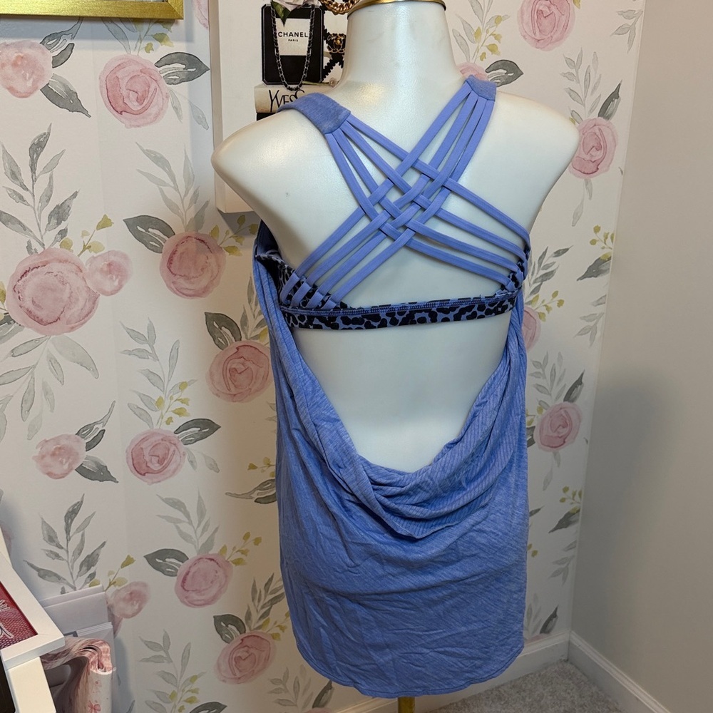 Lululemon Athletica Rare Old Design Built in Sports Bra Light Blue Tank Top
